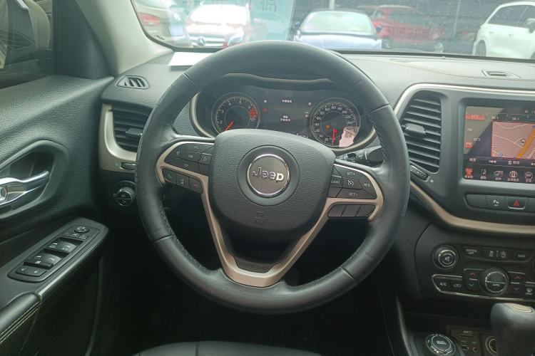 Used Jeep Cherokee 2017 2.4L Professional Smart Edition
