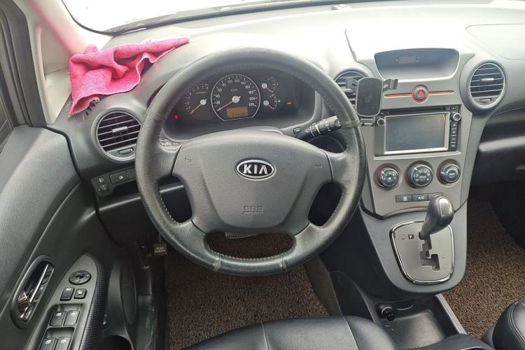 Used Kia Carens 2011 2.0L 7-Seater Automatic Standard Edition Steering Wheel