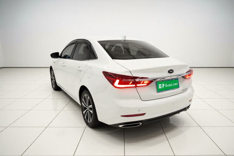 Used Ford Escort 2021 1.5L Automatic Diamond Edition Exterior 2