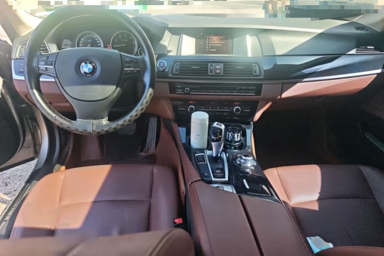 Used BMW 5 Series 2014 520Li Elegant Model
