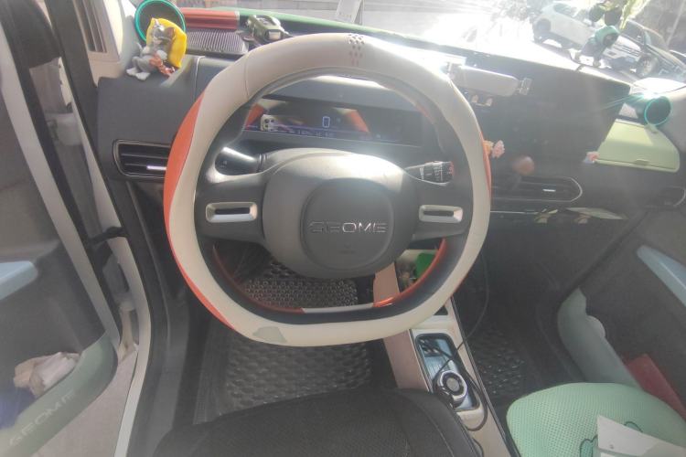 Used Geely Galaxy Panda 2023 Panda Mini 200km Endurance Bear
