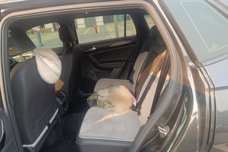 Used Volkswagen Tayron 2019 380TSI Four-Wheel Drive R-Line China VI-standard Left Rear Seat