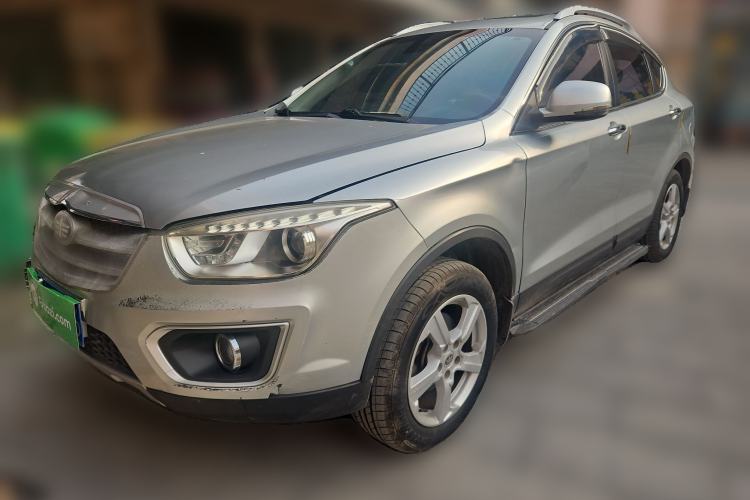 Used Bestune X80 2013 2.0L manual luxury version