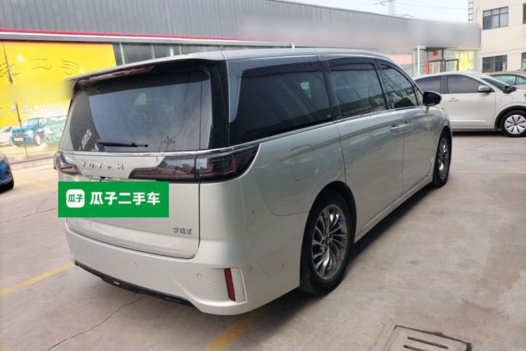 Used VOYAH Dream 2022 Low-Carbon Edition Dream+ Smart Enjoyment Package Rear Right 45 Deg