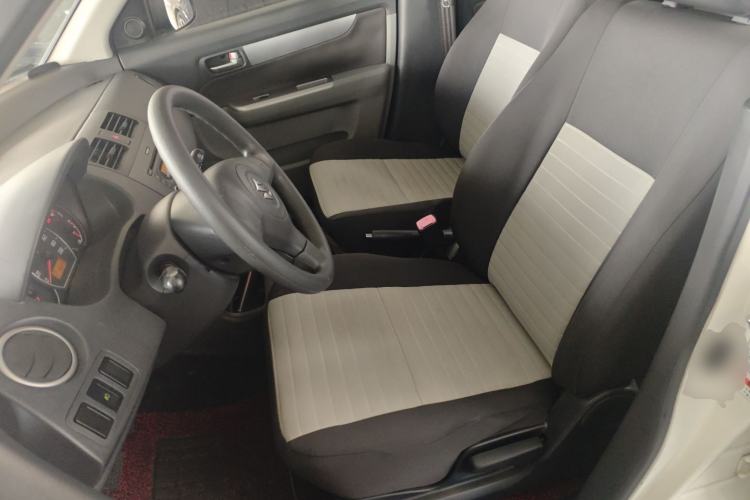 Used Suzuki Swift 2014 1.5L Automatic Fashion Edition Left Front Seat