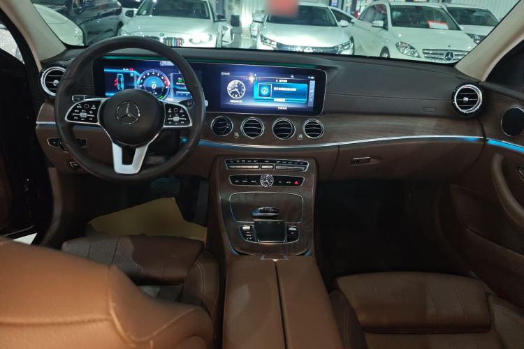 Used Mercedes-Benz E-Class 2019 E 260 L
