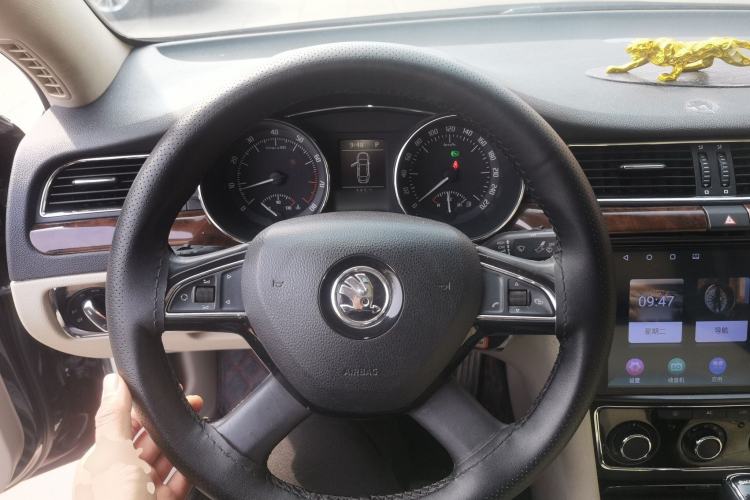 Used Skoda Superb 2013 1.8TSI Automatic MingShi Edition
