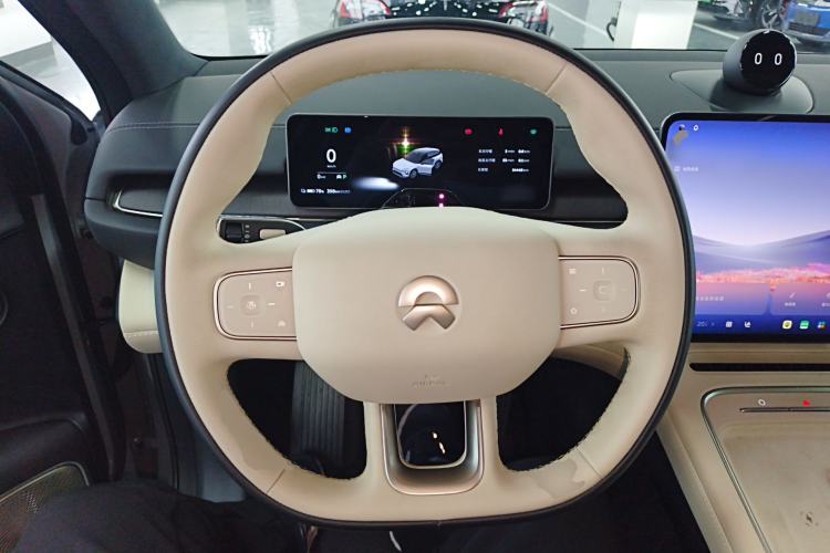 Used Nio ES6 2025 75 kWh Steering Wheel
