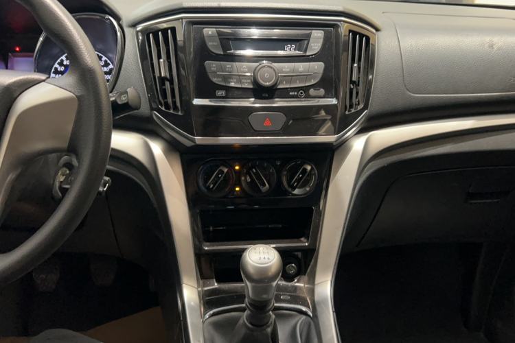 Used Venucia T70 2016 2.0L Manual RuiQu Version
