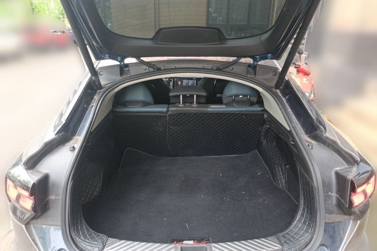 Used Lynk & Co 05 2022 2.0T Two-Wheel Drive Shine Halo Trunk