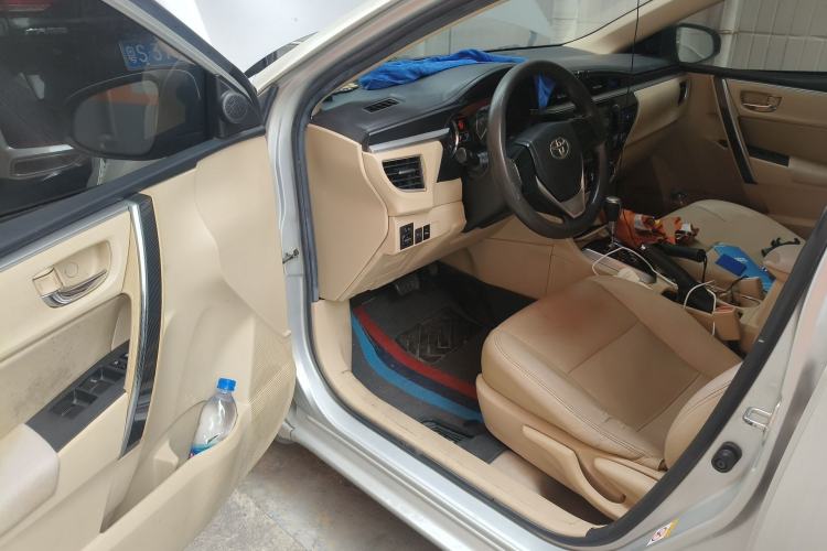 Used Toyota Corolla 2014 1.6L CVT GL-i Driver Seat