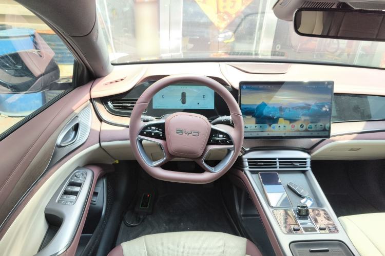 Used BYD Seal 2023 DM-i 1.5L 121km Prestige Model Steering Wheel