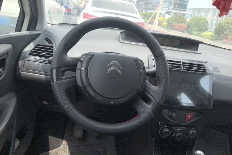 Used Citroen C-Quatre 2014 VTS Version 1.6L Manual - Premium Model Steering Wheel