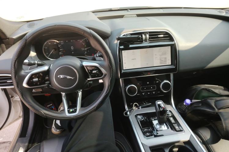 Used Jaguar XEL 2021 2.0T 200PS R-DYNAMIC Youth Sports Edition
