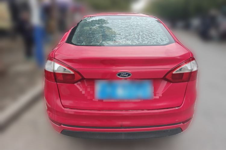 Used Ford Fiesta 2013 Sedan 1.5L Automatic Fashion Edition
