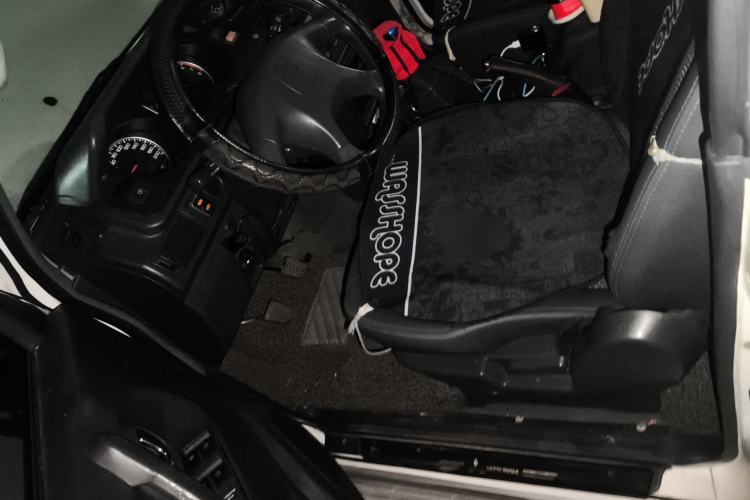 Used Leopaard Heijingang 2013 2.2L Manual 4x4 Standard Edition Left Front Seat