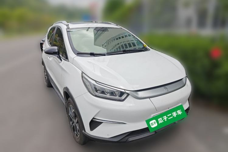 Used BYD Yuan Pro 2021 401 km Deluxe Version Front Right 45 Deg