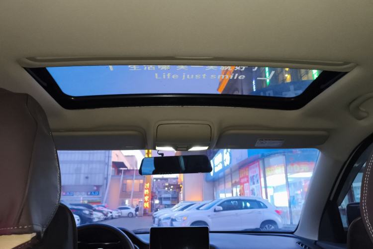 Used FAW Senya R8 2020 1.6L Automatic Comfort Model
