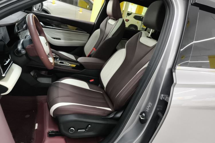 Used Geely Auto Monjaro L 2024 2.0TD High-Power Automatic Two-Wheel Drive Yunqi Version