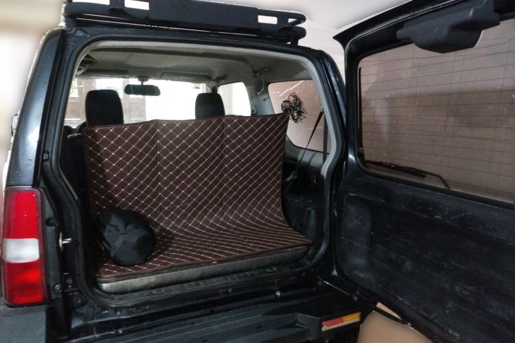 Used Suzuki Jimny 2012 1.3 AT JLX Trunk