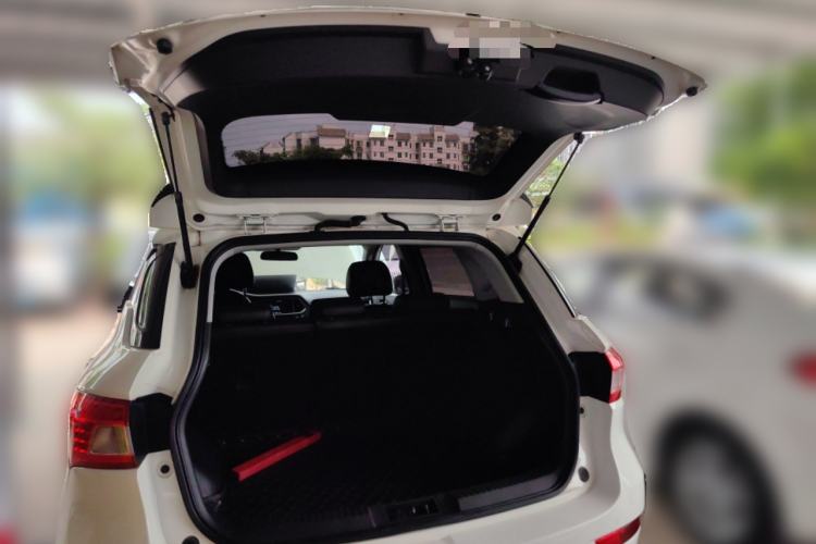 Used GAC Trumpchi GS4 2017 235T Automatic Two-Wheel Drive Luxury Smart Connectivity Version Trunk