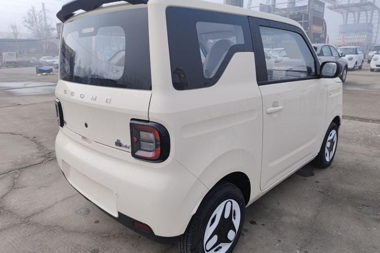 Used Geely Galaxy Panda 2025 210 km – Yuanqi Bear Rear Right 45 Deg