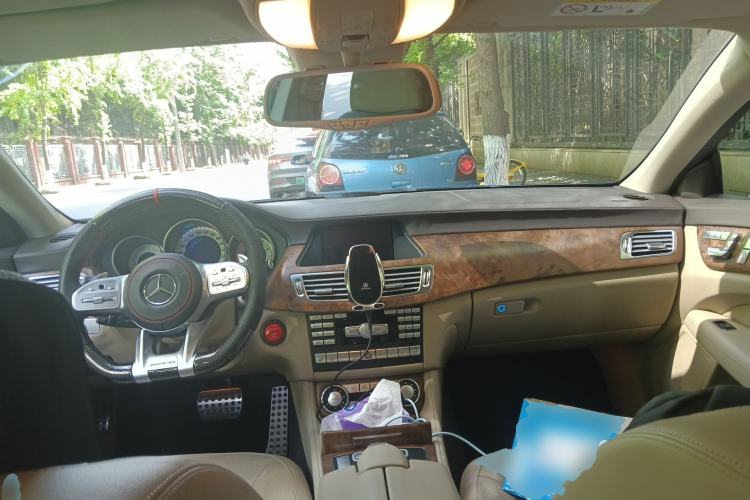 Used Mercedes-Benz CLS 2013 CLS 350 Shooting Brake Fashion Edition Center Console