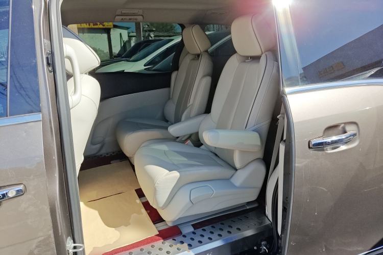 Used Buick GL8 2021 Land Cruiser Executive Class 652T Luxury Model Left Rear Seat