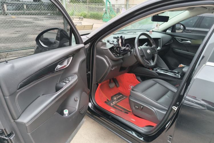 Used Buick Envision 2021 Encore Plus 652T Five-Seat All-Wheel-Drive Luxury Model
