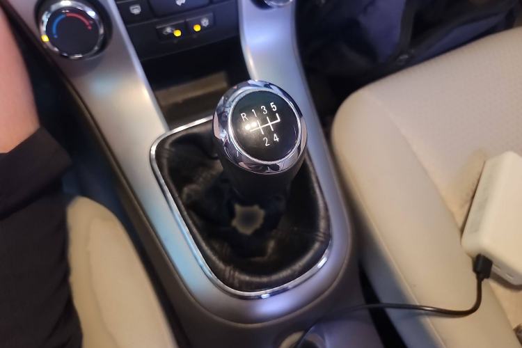 Used Chevrolet Cruze 2015 1.5L Classic SL MT