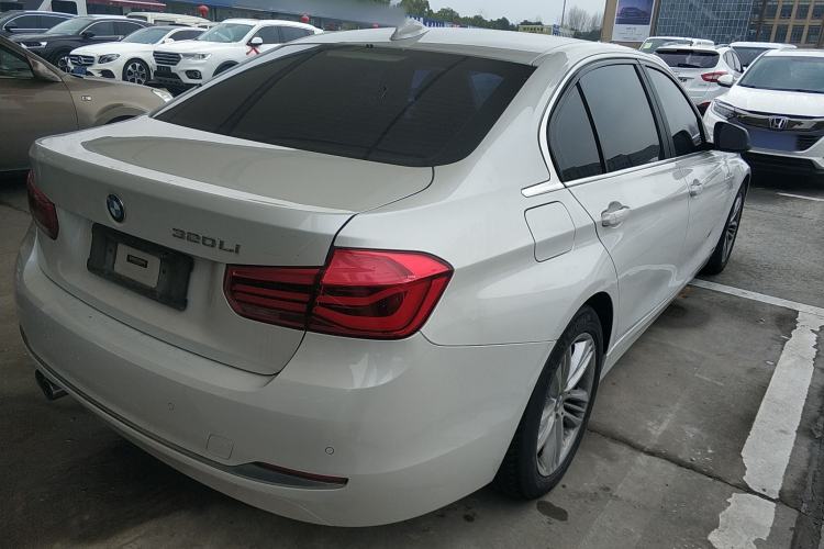Used BMW 3 Series 2017 320Li Fashion Model
