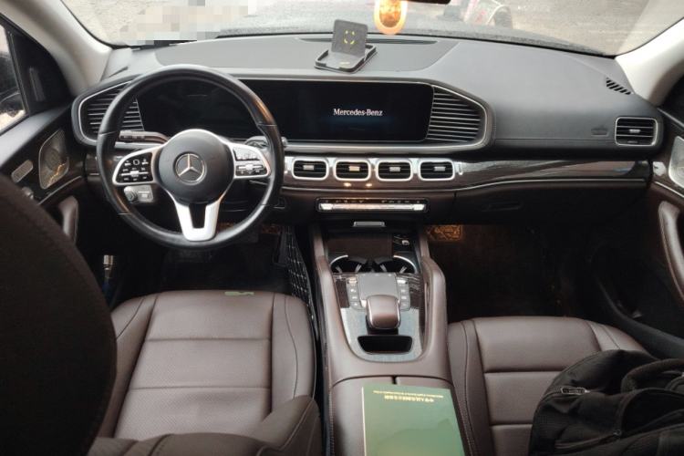 Used Mercedes-Benz GLE 2020 GLE 350 4MATIC Dynamic Edition Center Console