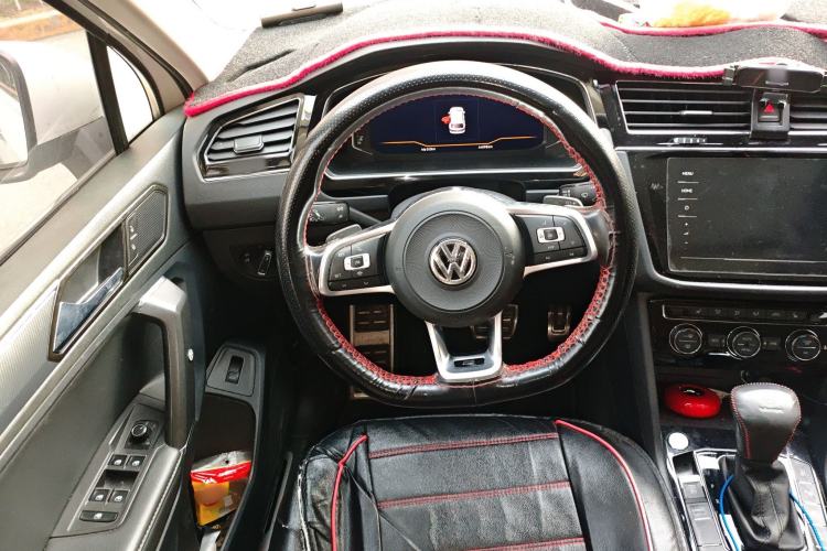 Used Volkswagen Tiguan L 2021 330TSI Automatic Two-Wheel Drive R-Line Enhanced Edition Steering Wheel