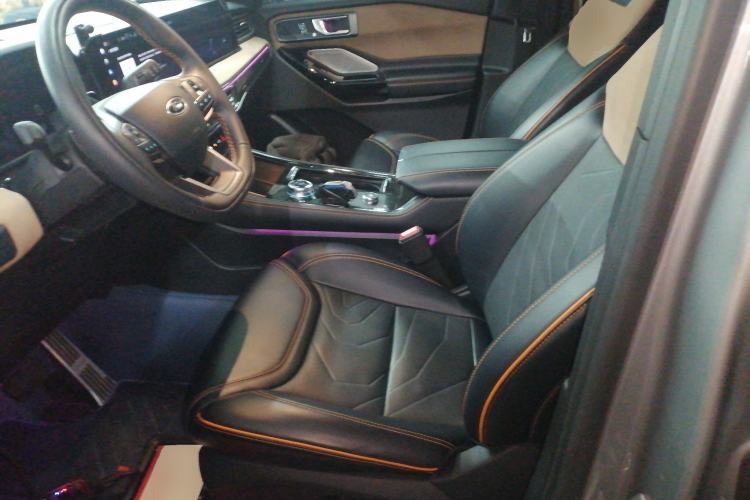 Used Ford Explorer 2024 2.3T EcoBoost Kunlun Peak Edition 7-Seater
