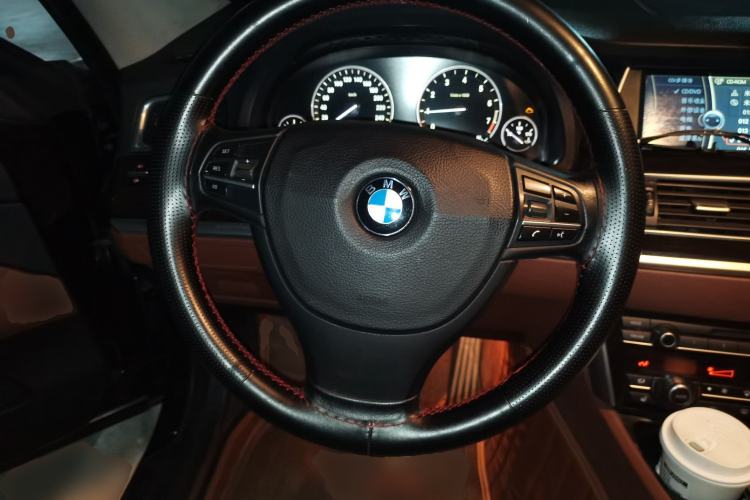 Used BMW 5 Series GT 2010 535i Leading Model Steering Wheel