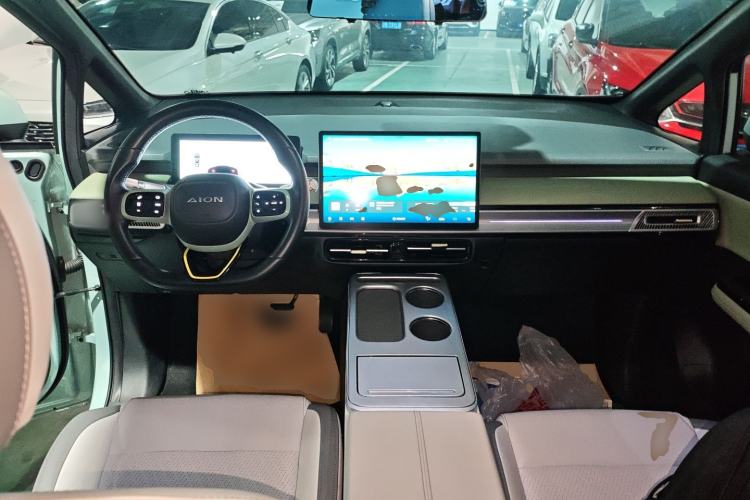 Used AION Y 2022 Plus 70 Tech Edition