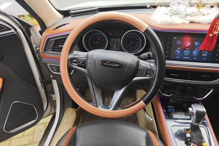 Used Zotye T300 2017 1.5T CVT Luxury Model Steering Wheel