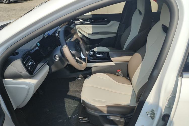 Used BYD Qin PLUS 2024 HONOR Edition DM-i 55KM Leading Model