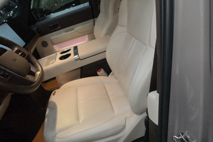 Used Li Auto MEGA 2024 Ultra Model
