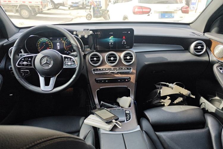 Used Mercedes-Benz GLC 2020 Facelift GLC 300 L 4MATIC Dynamic Edition