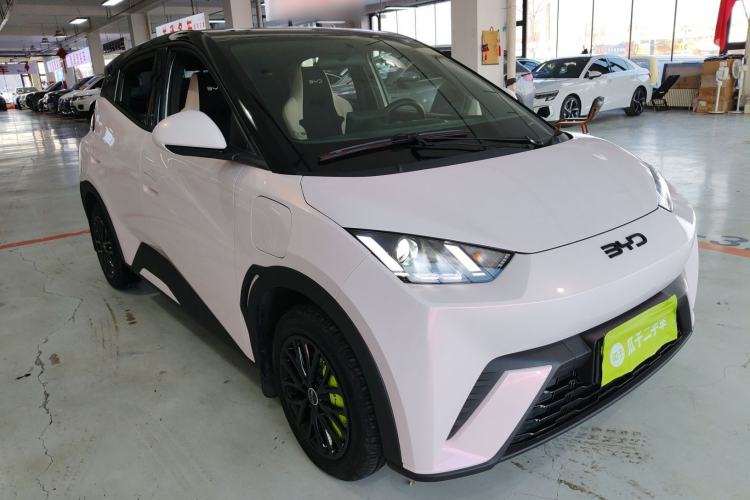 Used BYD Seagull 2025 305km Active Version Front Right 45 Deg