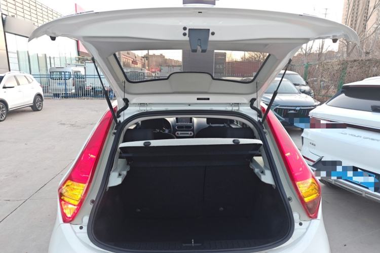 Used MG 3 2016 1.3L AMT Comfort Edition Trunk