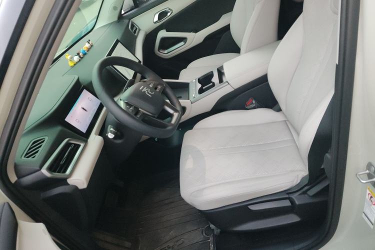 Used BYD Yuan UP 2025 Model 301KM Leading Version
