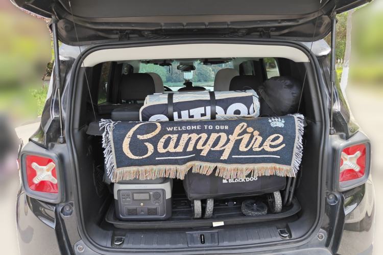 Used Jeep Renegade 2017 180T Automatic Jingneng Edition Trunk