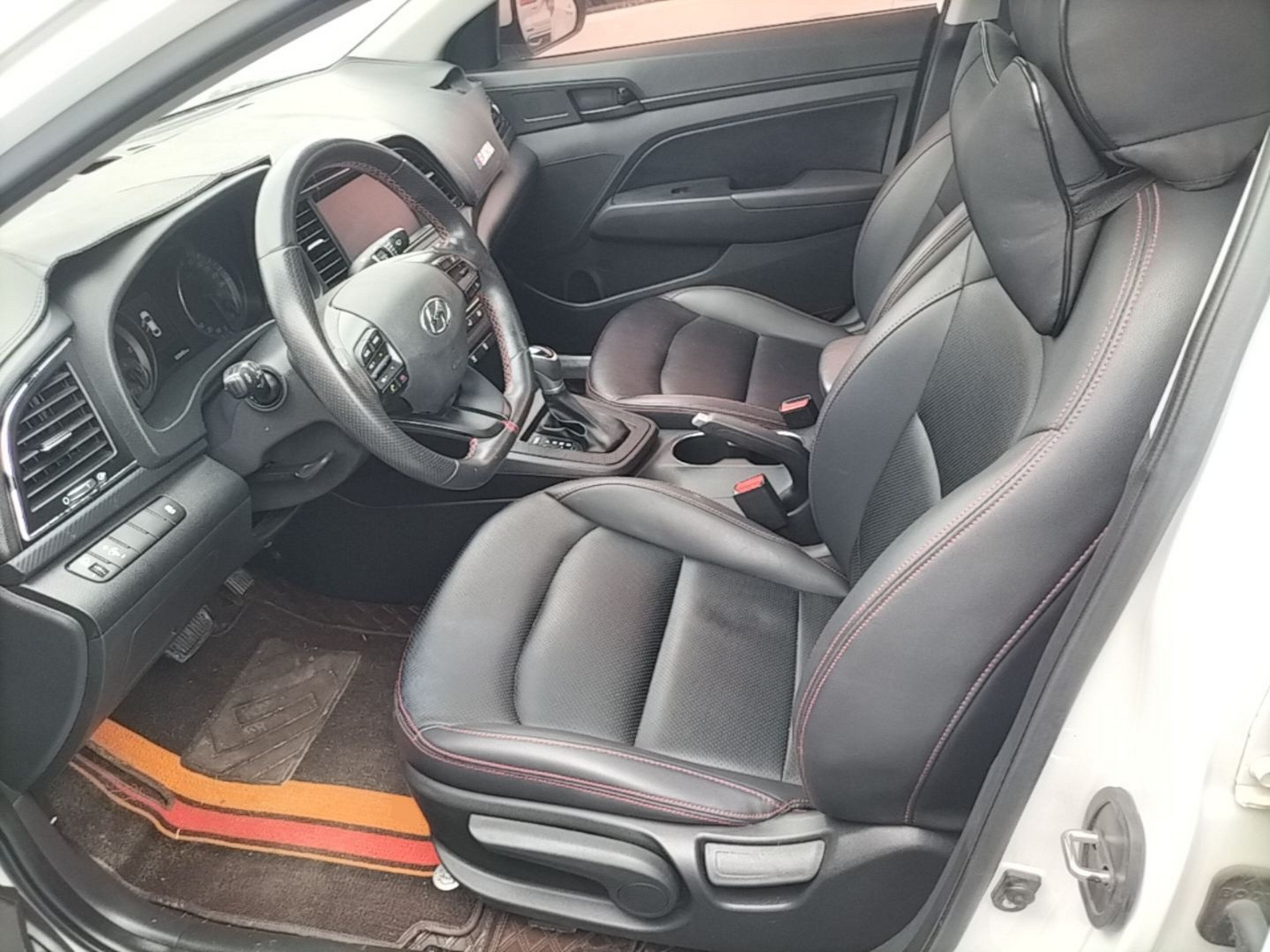 Interior delantero