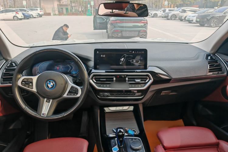 Used BMW iX3 2022 Leading Model Interior 1