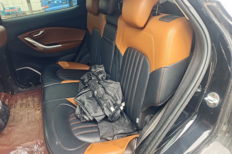 Used Soueast DX7 2015 1.5T Manual Luxury Model Left Rear Seat