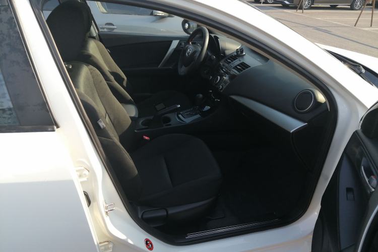 Used Mazda Mazda 3 2015 Sedan 2.0L Automatic Sport Model