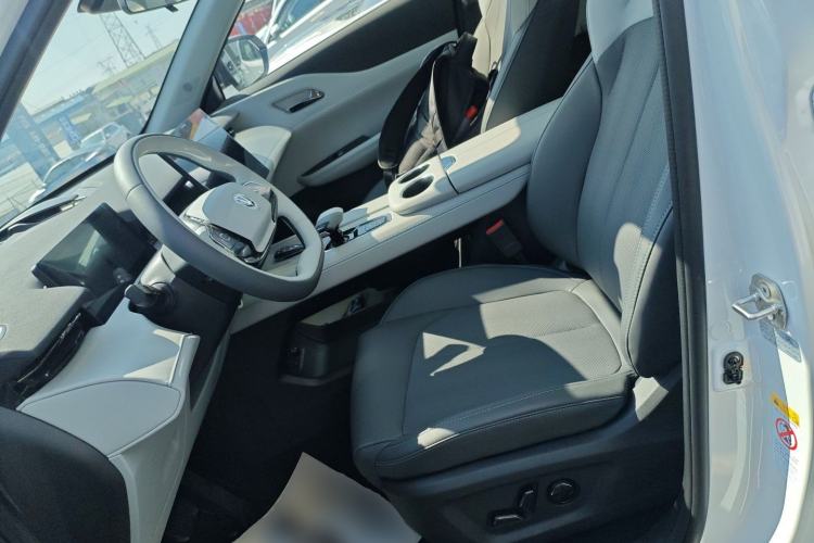 Used CHANGAN UNI-Z New Energy 2025 Model, Smart New Blue Whale 125km Ultra-Strong Version Left Front Seat