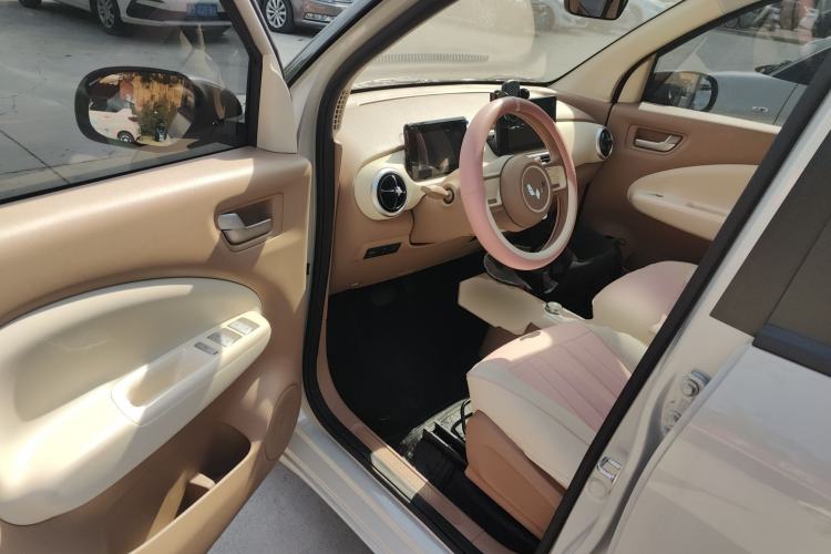 Used Wuling Hongguang MINIEV 2025 Four-Door Version 301km Zhenxiang+ Model
